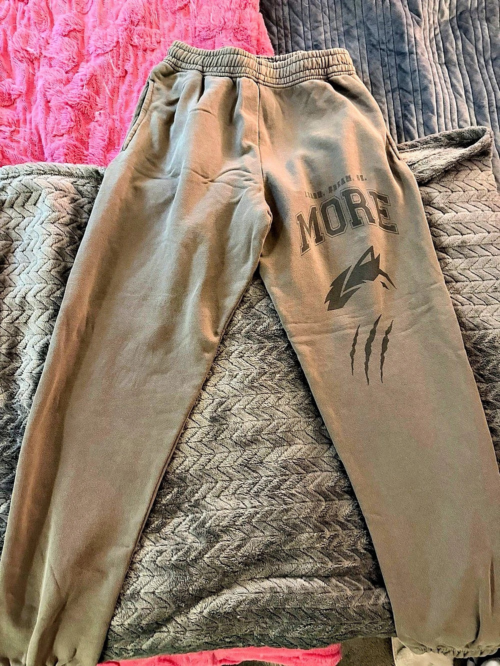 Alphalete brown/gray joggers